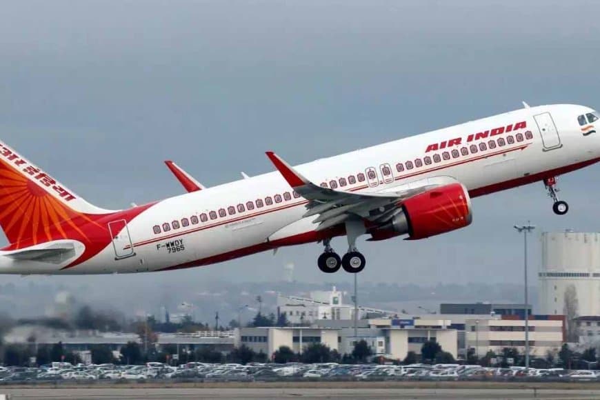 छत्तीसगढ़: रायपुर एयरपोर्ट पर टला हादसा... एअर इंडिया फ्लाइट से पक्षी टकराया... सभी यात्री सुरक्षित