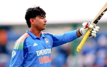 ऐतिहासिक वैभव... सूर्यवंशी ने 61 गेंदों में नाबाद 108 रन बनाए