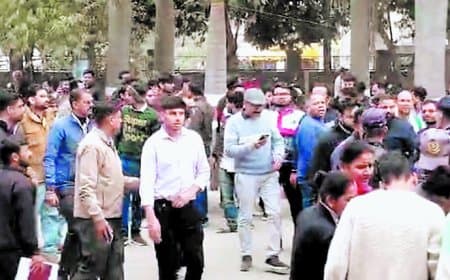 रीवा मेडिकल कॉलेज में बवाल, हॉस्टलर्स ने डे-स्कॉलर्स को दौड़ा-दौड़ा कर पीटा