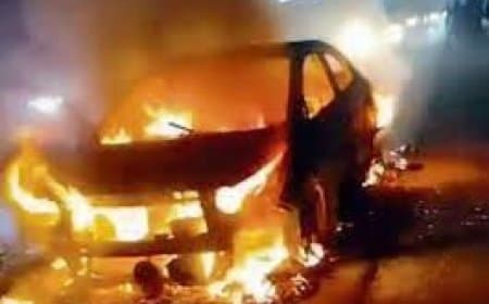 मध्यप्रदेश: कार में लगी आग, दरवाजा लॉक, डॉक्टर की पत्नी की जिंदा जली