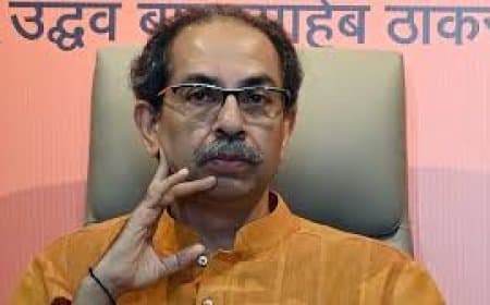 Shiv Sena UBT Crisis : उद्धव ठाकरे के सामने अस्तित्व का संकट, बागी सांसदों की जयपुर शिफ्टिंग Shiv Sena UBT Crisis : उद्धव ठाकरे के सामने अस्तित्व का संकट, बागी सांसदों की जयपुर शिफ्टिंग
