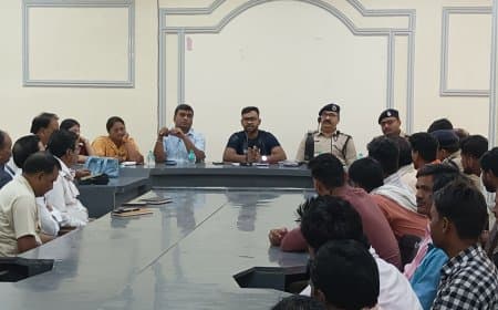 वाहनों पर 'स्कूल बस' और 'स्कूल सेवा' दर्ज कराने के निर्देश