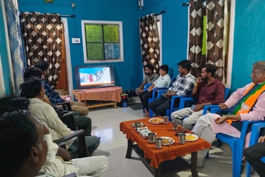 विधायक एवं जिला अध्यक्ष ने सुनी पीएम की मन की बात