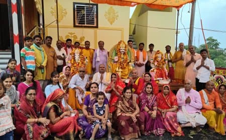 पंच दिवसीय प्राण प्रतिष्ठा महोत्सव का शुभारंभ श्रद्धालुओं की उमड़ी भीड़ 