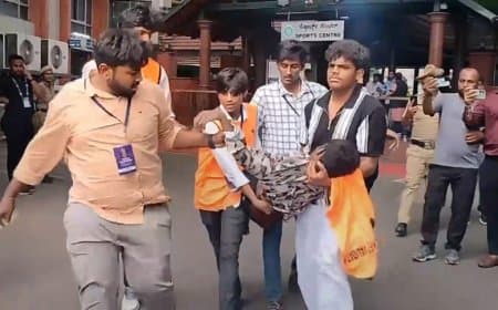 बेंगलुरू भगदड़: हताहतों के परिजनों को आरसीबी देगा 10-10 लाख, घायलों की भी करेगा मदद