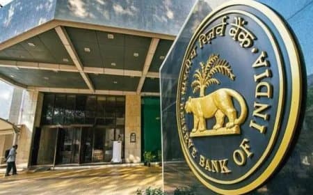 आरबीआई के डिप्टी गवर्नर की दो टूक: माईक्रोफाइनेंस हाई इंटरेस्ट, कठोर वसूली प्रथाओं के दुष्चक्र से ग्रस्त, जताई यह उम्मीद