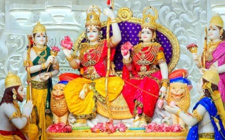 अयोध्या में अब रामलला के साथ राम दरबार के भी दर्शन