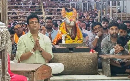 बाबा महाकाल की शरण में भाजपा सांसद-अभिनेता रवि किशन