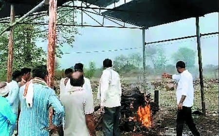 हत्या के 4 आरोपियो को  किया गिरफ्तार, हथियार भी बरामद