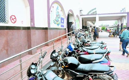 कांट्रैक्ट सरेंडर होने के बाद तीसरी नजर भी बन्द