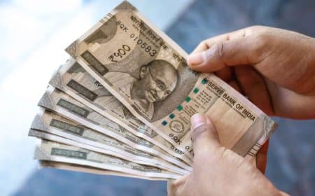 मिडिल ईस्ट में थमी जंग: भारतीय रुपया बना रॉकेट, 73 पैसे की लगाई लंबी छलांग, पांच साल बाद हुआ ऐसा
