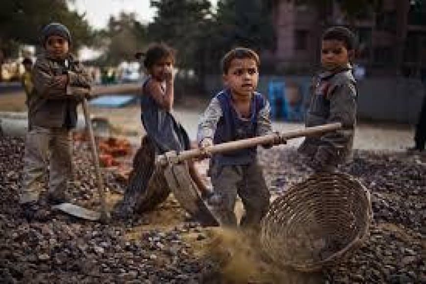 विश्व बाल श्रम दिवस: मासूमों के दर्द को मिटाने की जिम्मेदारी, 12 जून को लें संकल्प