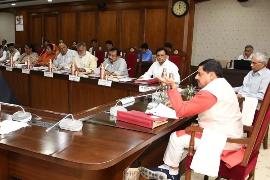 मध्य प्रदेश में बड़वाह-धामनोद 4-लेन और पोषण योजना को मिली मंजूरी, जानें कैबिनेट के बड़े फैसले