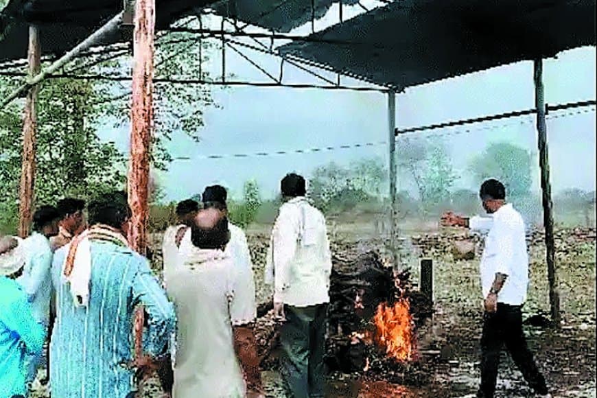 हत्या के 4 आरोपियो को  किया गिरफ्तार, हथियार भी बरामद