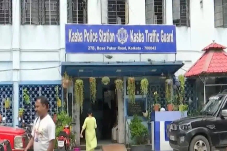 कोलकाता के लॉ कॉलेज में छात्रा से गैंगरेप