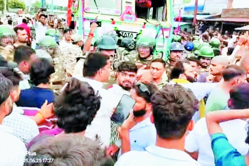 जिले में ताण्डव मचा रहे ट्रेलर, हाइवा व ट्रक से लगातार हो रही हैं मौतें
