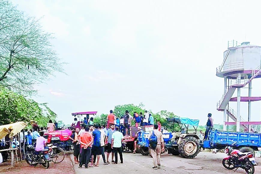 मेड़ के विवाद में लाठी-डंडों से पीटकर युवक की हत्या