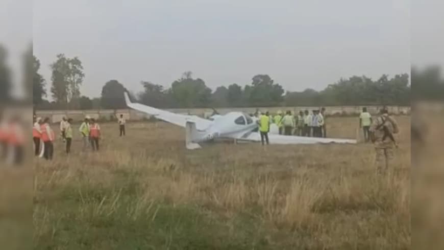 खजुराहो में ट्रेनी एयरक्राफ्ट की इमरजेंसी लैंडिंग, बड़ा हादसा टला