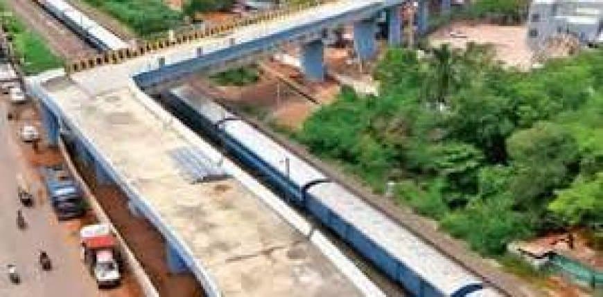 ऐशबाग का अजूबा: इंजीनियरों की 'गोल-गोल' गलती, अब 'सीधी-सादी' चौड़ाई से होगी ठीक!