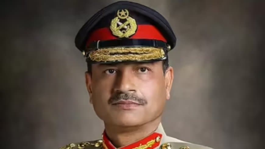 पाक का डबल खेल: मुनीर की स्मार्ट वॉच से मिली ईरानी कमांडर की लोकेशन, हो गई हत्या!