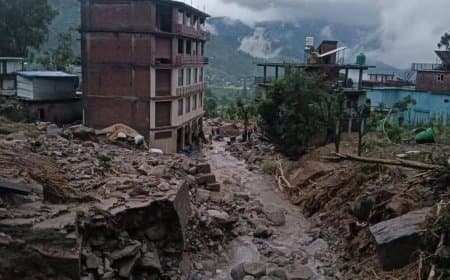 हिमाचल के मंडी फटा बादल, तीन की मौत, 30 लोग लापता