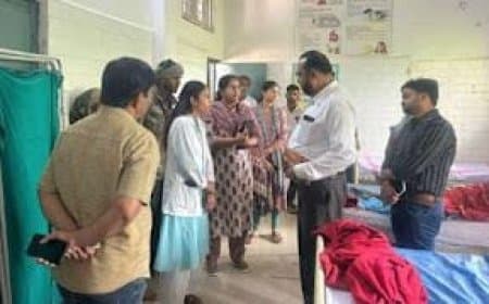 दीवानगंज स्वास्थ्य केंद्र का मामला आया सामने,अधिकारी बोले जांच कर कर करेंगे कार्रवाई