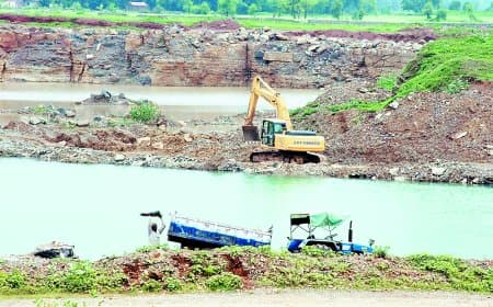 उत्खनन पट्टा निरस्त, 10 करोड़ 8 लाख रुपए का किया जुर्माना