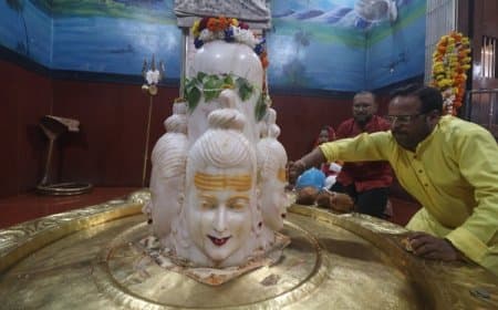 विशेष संयोग...श्रावण माह आज से...हर...हर...महादेव से गूंजे शिवालय