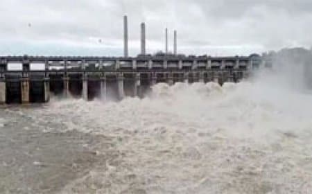 दक्षिण कोरिया में  भारी बारिश, अब तक 17 की मौत, 11 लापता