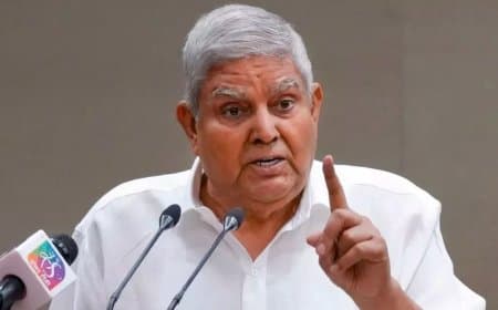 उपराष्ट्रपति धनखड़ का इस्तीफा मंजूर... विपक्ष हमलावर... उत्तराधिकारी की तालाश