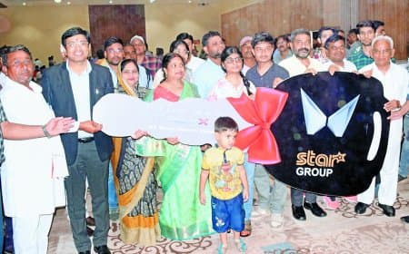 महिंद्रा XUV 3X0 रेवेक्स की सतना में भव्य डिलीवरी सेरेमनी, एक दिन में 51 ग्राहकों को सौंपी गईं चाबियां