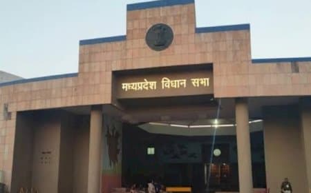 मध्यप्रदेश विधानसभा में ‘बत्ती’ वाले वाहन बैन... माननीय के ‘रक्षक’ भी होंगे बाहर
