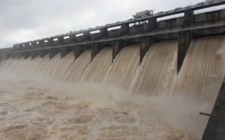 एमपी में लगी सावन की झड़ी... हिमाचल में बादल फटा... राजस्थान में बाढ़ 