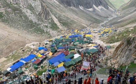 अमरनाथ यात्रा पर बारिश का ब्रेक... केदारनाथ में फंसे 800 श्रद्धालुओं को एनडीआरएफ-एसडीआरएफ ने निकाला 