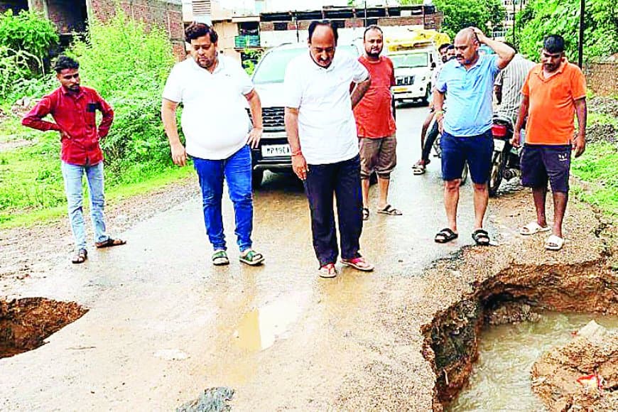 सौ करोड़ से ज्यादा का सीवर लाइन  प्रोजेक्ट आम लोगों के लिए बना आफत