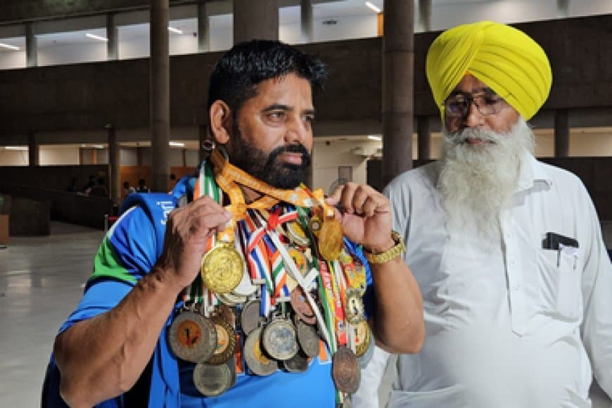 पदक मिले, पर नौकरी नहीं! पंजाब सरकार से गुहार लगाने पहुंचे एथलीट राजपाल सिंह