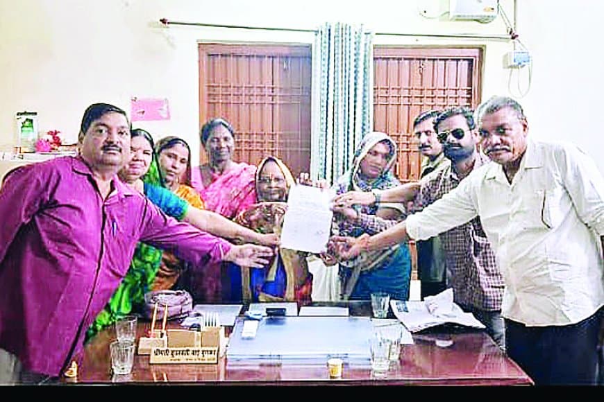 कोठी नगर पंचायत में उपयंत्री की मनमानी से नाराज़ पार्षदों की बगावत: अध्यक्ष ने राज्यमंत्री से कहा — 'या तो हटाएं उपयंत्री को या लें हमारा इस्तीफा'