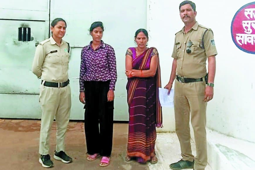 सतना में 17 वर्षीय किशोर की आत्महत्या के मामले में सौतेली मां और बहन गिरफ्तार, प्रताड़ना के चलते लिया था जानलेवा कदम
