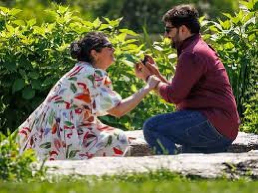 अंशुला कपूर की हुई सगाई: रोहन ठक्कर संग न्यूयॉर्क में किया 'हां', जानें पूरी लव स्टोरी!