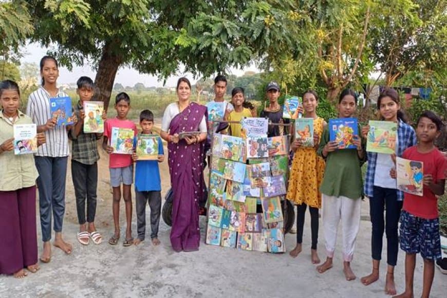 गुरु पूर्णिमा 2025: MP के मुख्यमंत्री डॉ. यादव ने बताया गुरु का महत्व, 'किताबों वाली दीदी' और संतोष धनवारे जैसे शिक्षकों के नवाचार