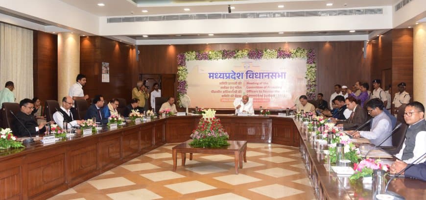 विधानसभा अध्यक्षों ने कहा- 'अब सिर्फ बातें नहीं, अमल की सख्त जरूरत' - लोकतंत्र पर चिंतन