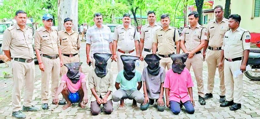 खदान में घुसकर ड्रगलाइन कॉपर केबल काटने वाले गिरोह को पुलिस ने पकड़ा