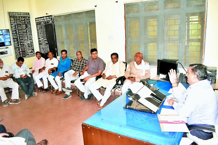 सतना मंडी में क्विंटलों में अनाज चोरी, दो घंटे बंद रही डाक; व्यापारियों ने जताया विरोध