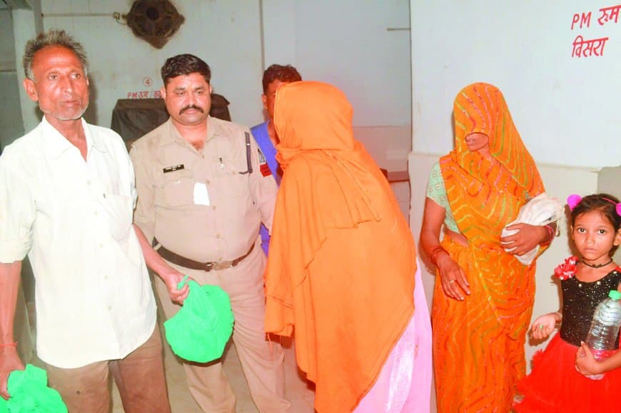 सतना जिला अस्पताल में भर्ती कराए गए दुधमुंहे जुड़वा बच्चों की भूख से मौत, मां रहस्यमय तरीके से लापता,