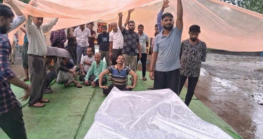 जानिए.. मानवीय संवेदनाओं को झकझोरती तस्वीरें  कहां से आईं..सफाई क्यों दे रहे मंत्रीजी