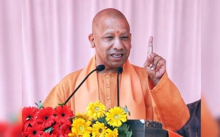एक और खुलासा... मालेगांव ब्लास्ट केस में योगी को फंसाने का बनाया गया था दबाव