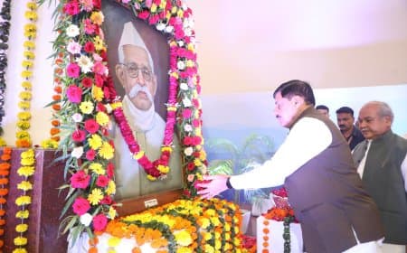 मप्र के पहले सीएम स्व. रविशंकर की विकास यात्रा आज होती जा रही और मजबूत