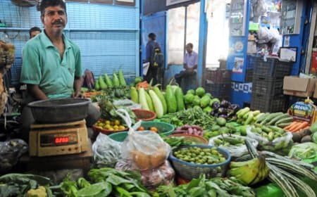 अगली दो तिमाहियों तक महंगाई दर 4 प्रतिशत से नीचे रहने का अनुमान : रिपोर्ट