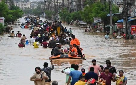 बारिश ने बरपाया कहर...यूपी के 17 जिलों में बाढ़... घर जमींदोज...16 लोगों की गई जान 