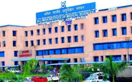 देशभर के एम्स से दो साल में 429 डॉक्टरों ने दिया इस्तीफा... भोपाल में 23 फीसदी पद खाली 